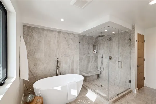 $6,500,000 | 212 Manhattan Avenue, Manhattan Beach, CA 90266