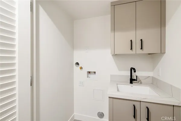 $6,500,000 | 212 Manhattan Avenue, Manhattan Beach, CA 90266