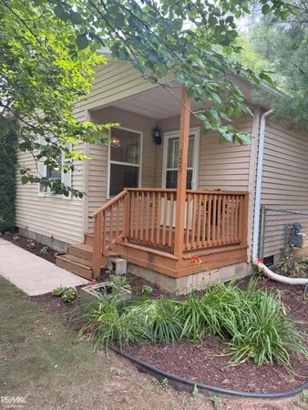 $179,900 | 520 Sheldon Street, Algonac, MI 48001