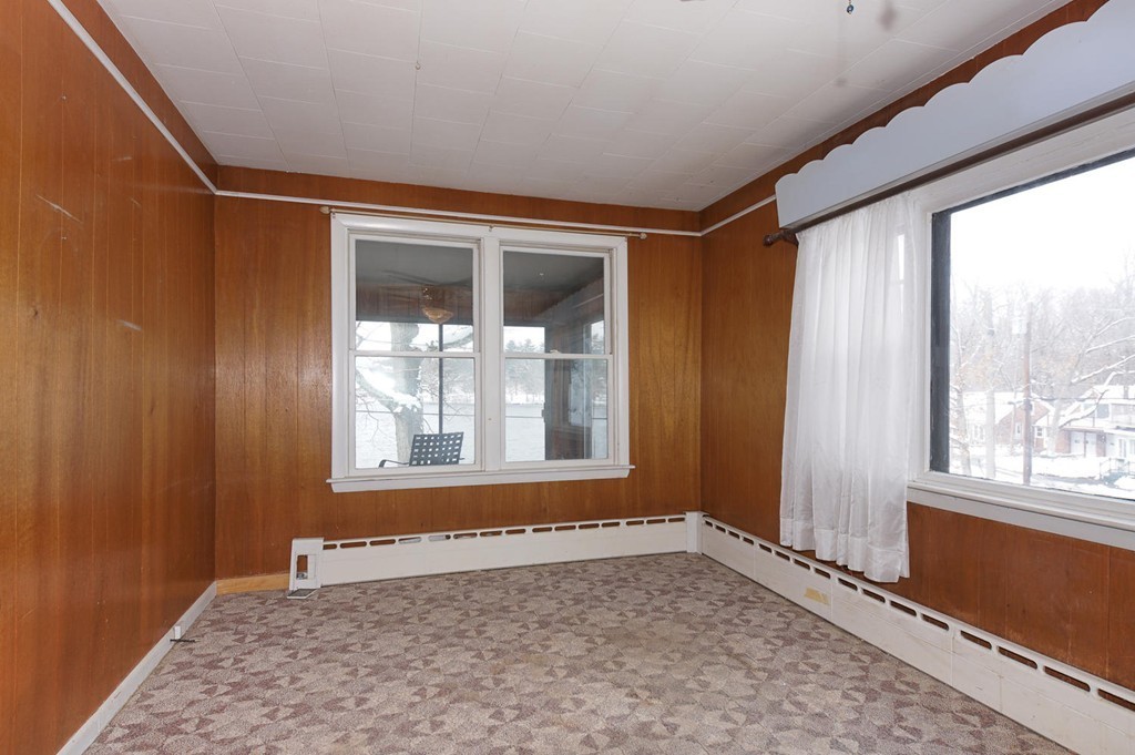 30 Russell Road Chelmsford, MA 01863 - Photo 8 of 26