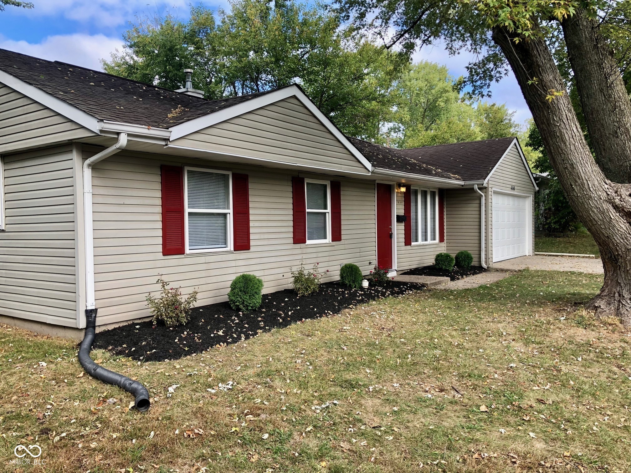 4248 Dubarry Road Indianapolis, IN 46226 - Photo 2 of 22 Gallery Image 2