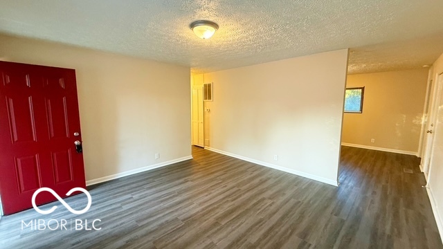 4248 Dubarry Road Indianapolis, IN 46226 - Photo 3 of 22 Gallery Image 3