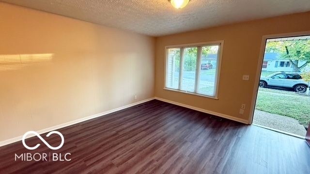 4248 Dubarry Road Indianapolis, IN 46226 - Photo 6 of 22 Gallery Image 6