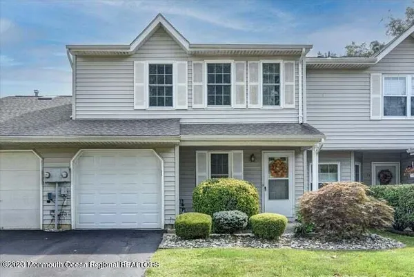 $3,150 | 35 Breakwater Square, Freehold, NJ 07728