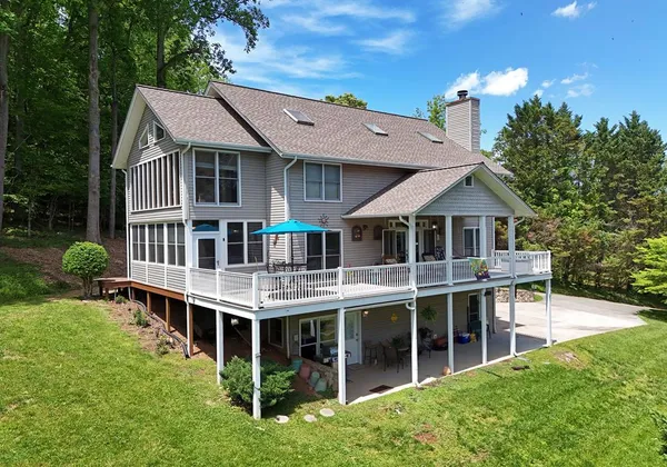 $625,000 | 6000 Robinson Road, Young Harris, GA 30582