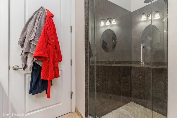 $3,800 | 902 North Elston Avenue, Unit 101, Chicago, IL 60642