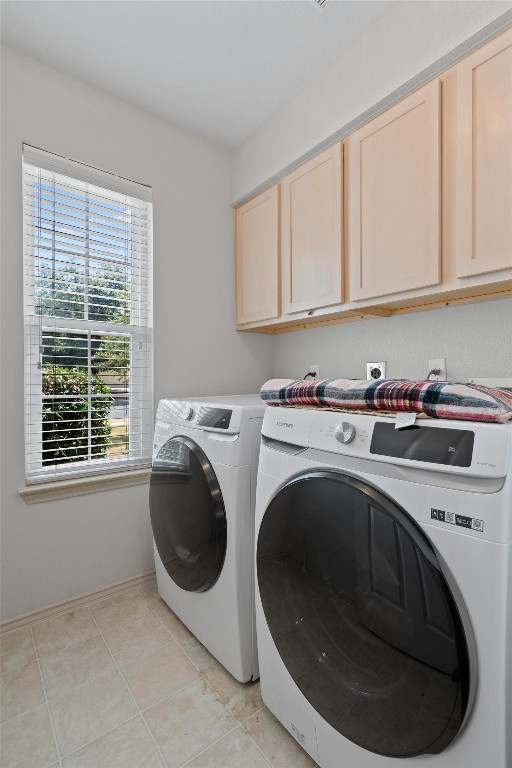 2601 Turtle River Drive Leander, TX 78641 - Photo 24 of 32 a utility room with dryer and washer
