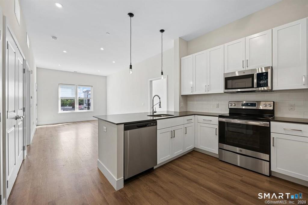 10 A Willard Road, Unit 222 Norwalk, CT 06851 - Photo 1 of 29