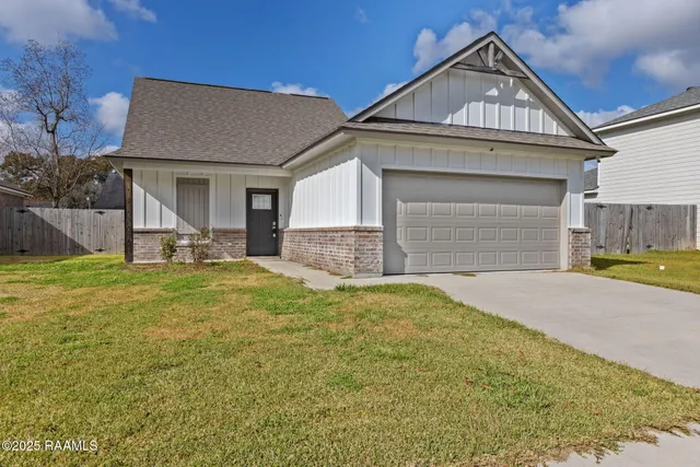 $185,000 | 109 Tyreek Drive, Lafayette, LA 70506
