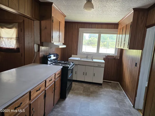 $120,000 | 200 Martin Street, Williamston, NC 27892