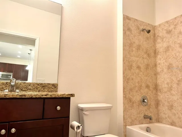 $2,800 | 2921 Trustee Avenue, Sarasota, FL 34243