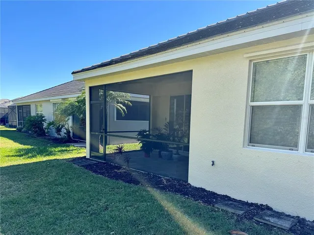 $2,800 | 2921 Trustee Avenue, Sarasota, FL 34243
