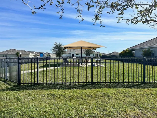 $2,800 | 2921 Trustee Avenue, Sarasota, FL 34243