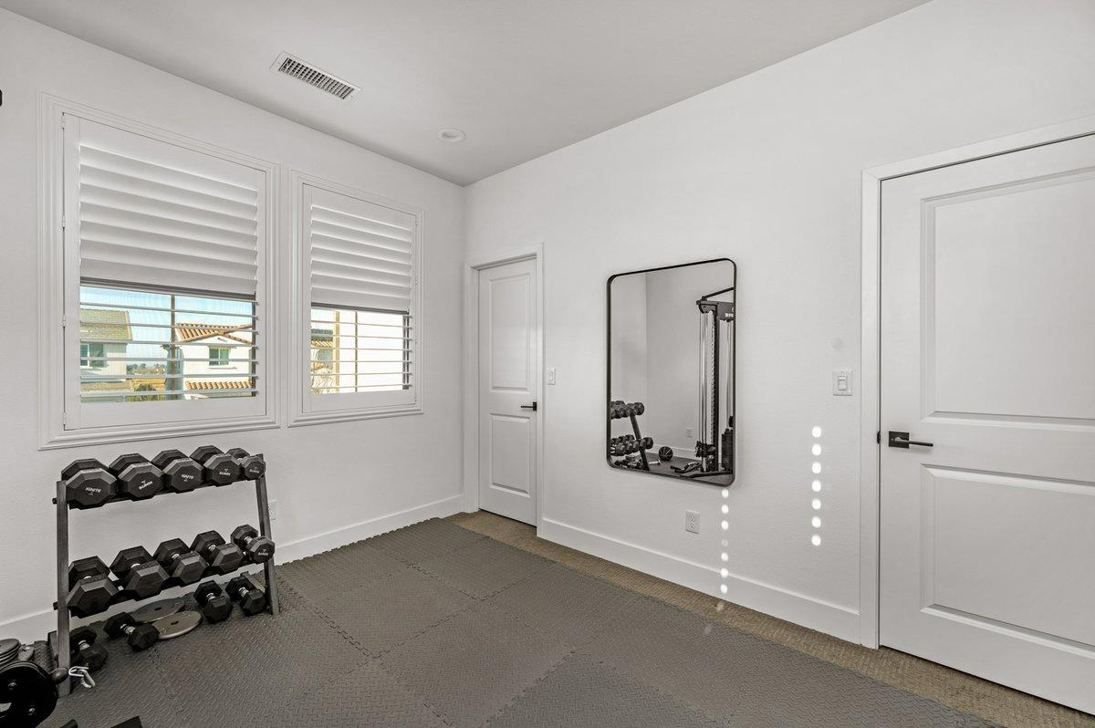 4279 Hillside Road Madera, CA 93636 - Photo 14 of 57 Gallery Image 14