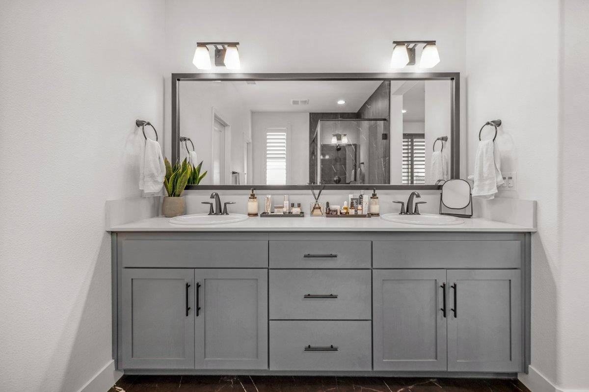 4279 Hillside Road Madera, CA 93636 - Photo 29 of 57 Gallery Image 29