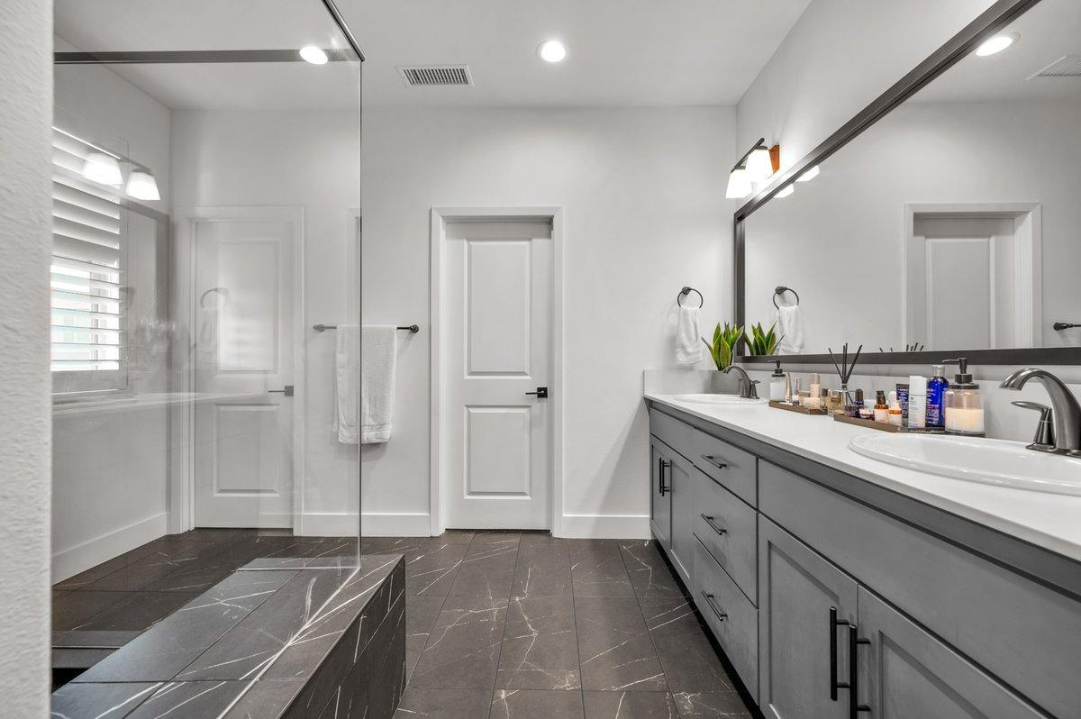4279 Hillside Road Madera, CA 93636 - Photo 30 of 57 Gallery Image 30