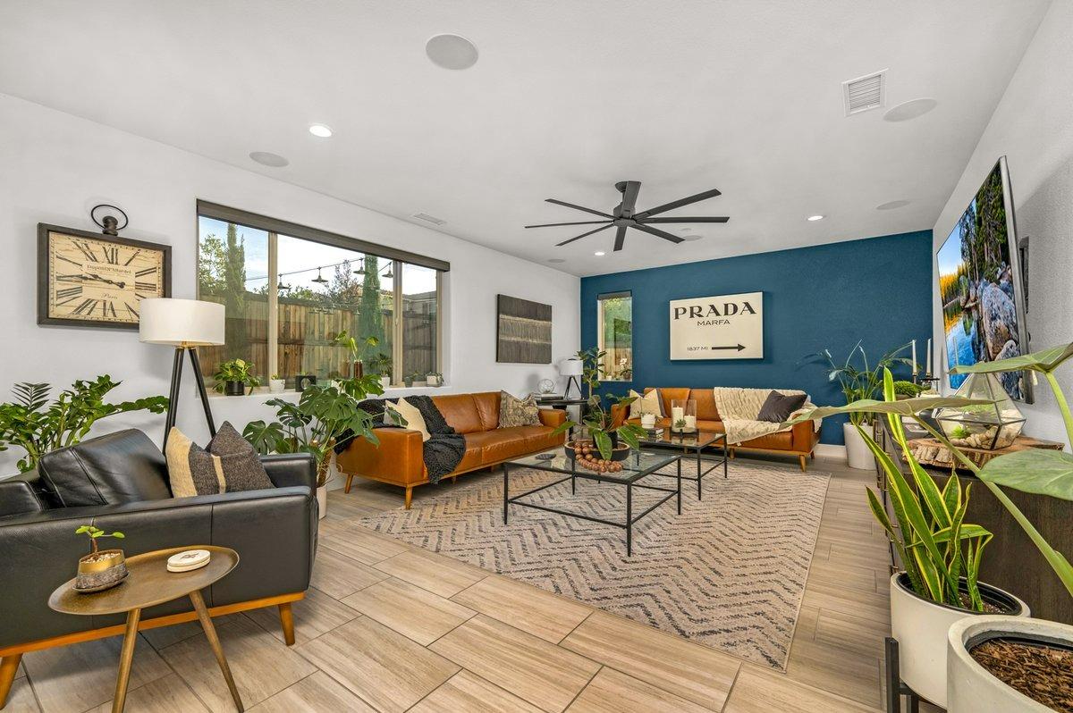 4279 Hillside Road Madera, CA 93636 - Photo 5 of 57 Gallery Image 5