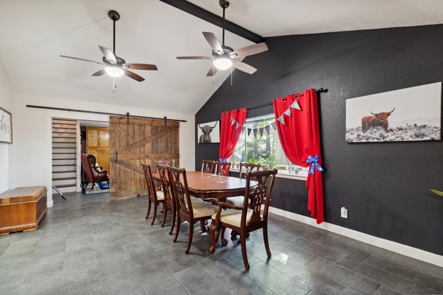 18654 Ridgedale Drive Madera, CA 93638 - Photo 17 of 48 Formal Dining Room