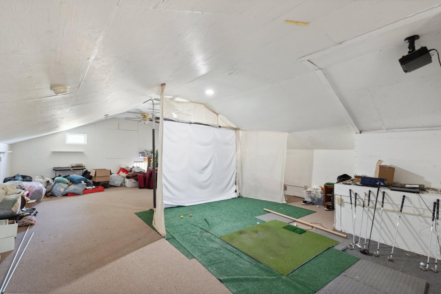 18654 Ridgedale Drive Madera, CA 93638 - Photo 25 of 48 Additional room above 2 car garage/Workshop