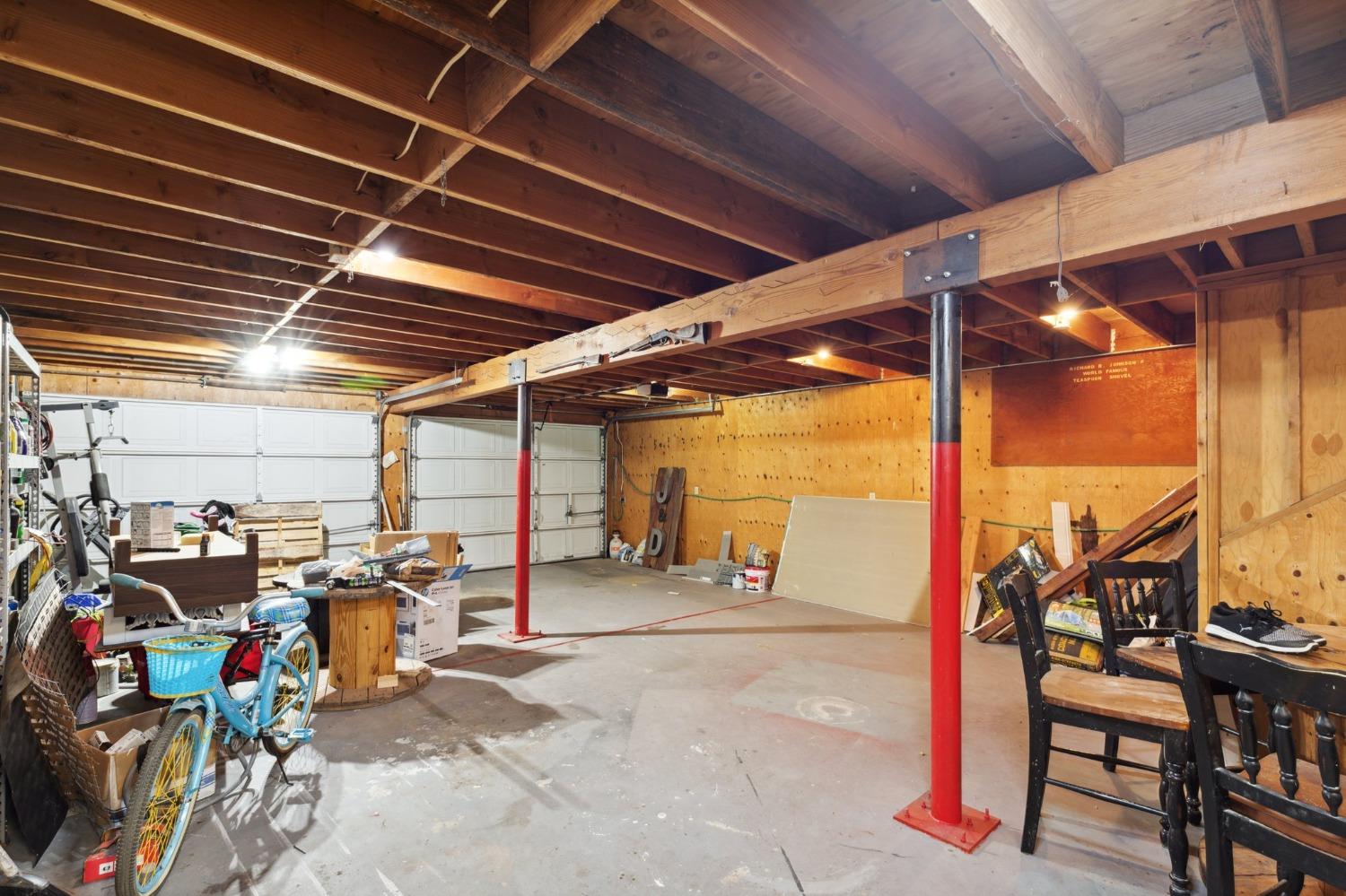 18654 Ridgedale Drive Madera, CA 93638 - Photo 26 of 48 2 Car garage/Workshop