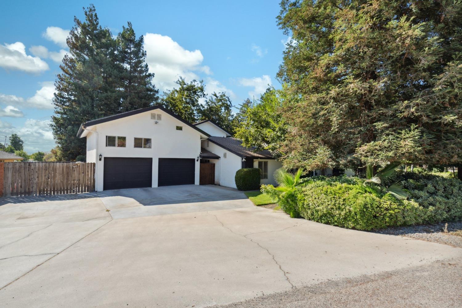 18654 Ridgedale Drive Madera, CA 93638 - Photo 5 of 48 Gallery Image 5