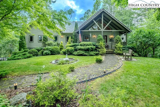 $1,130,000 | 2134 Valle Cay Drive, Vilas, NC 28692