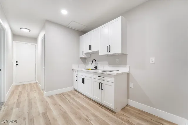 $479,999 | 652 Red Lake Way, Las Vegas, NV 89110