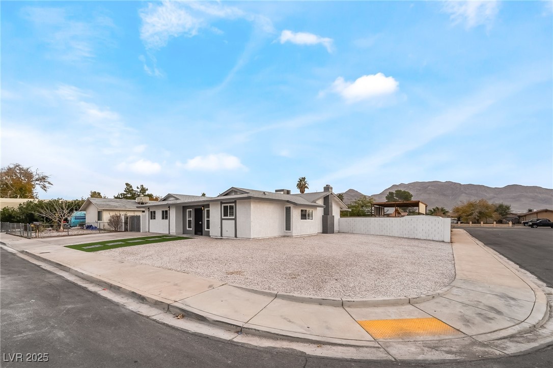 652 Red Lake Way Las Vegas, NV 89110 - Photo 4 of 66 View of front of house with stucco siding