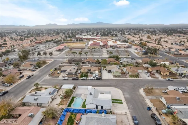 $479,999 | 652 Red Lake Way, Las Vegas, NV 89110