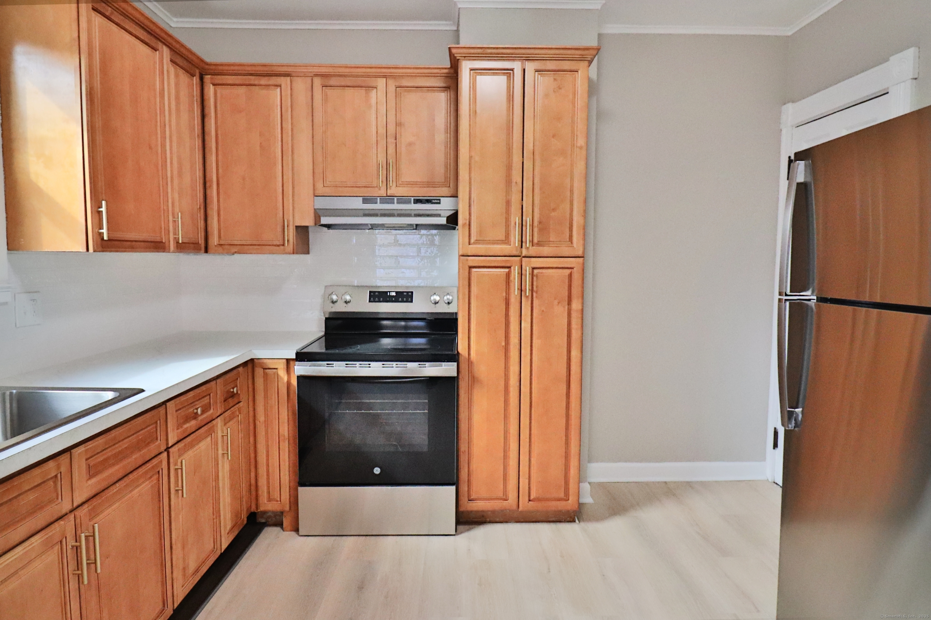 154 Hawthorne Avenue Derby, CT 06418 - Photo 19 of 40 154 Unit Pictures were taken before tenants moved in.