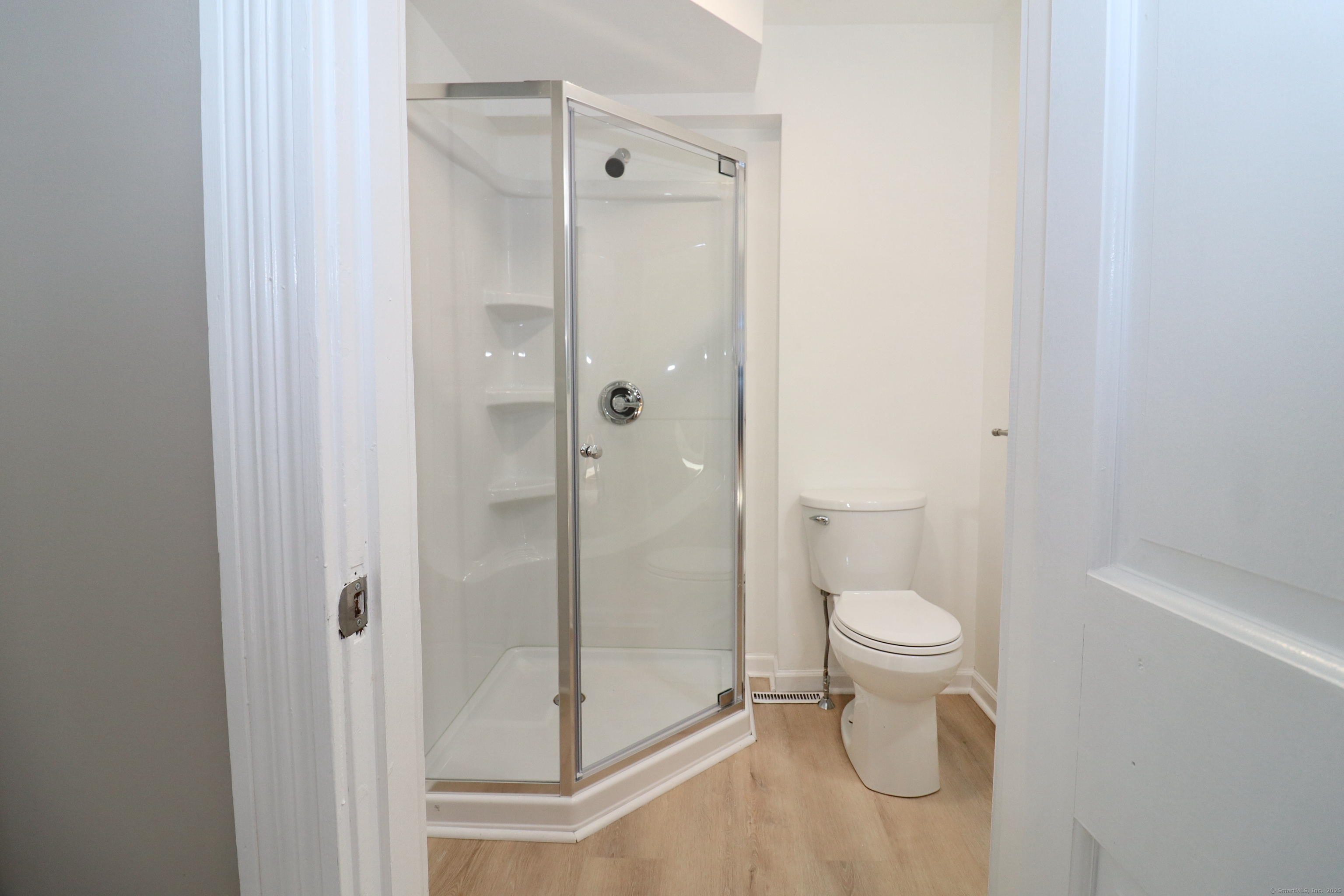 154 Hawthorne Avenue Derby, CT 06418 - Photo 20 of 40 154 Unit Pictures were taken before tenants moved in.