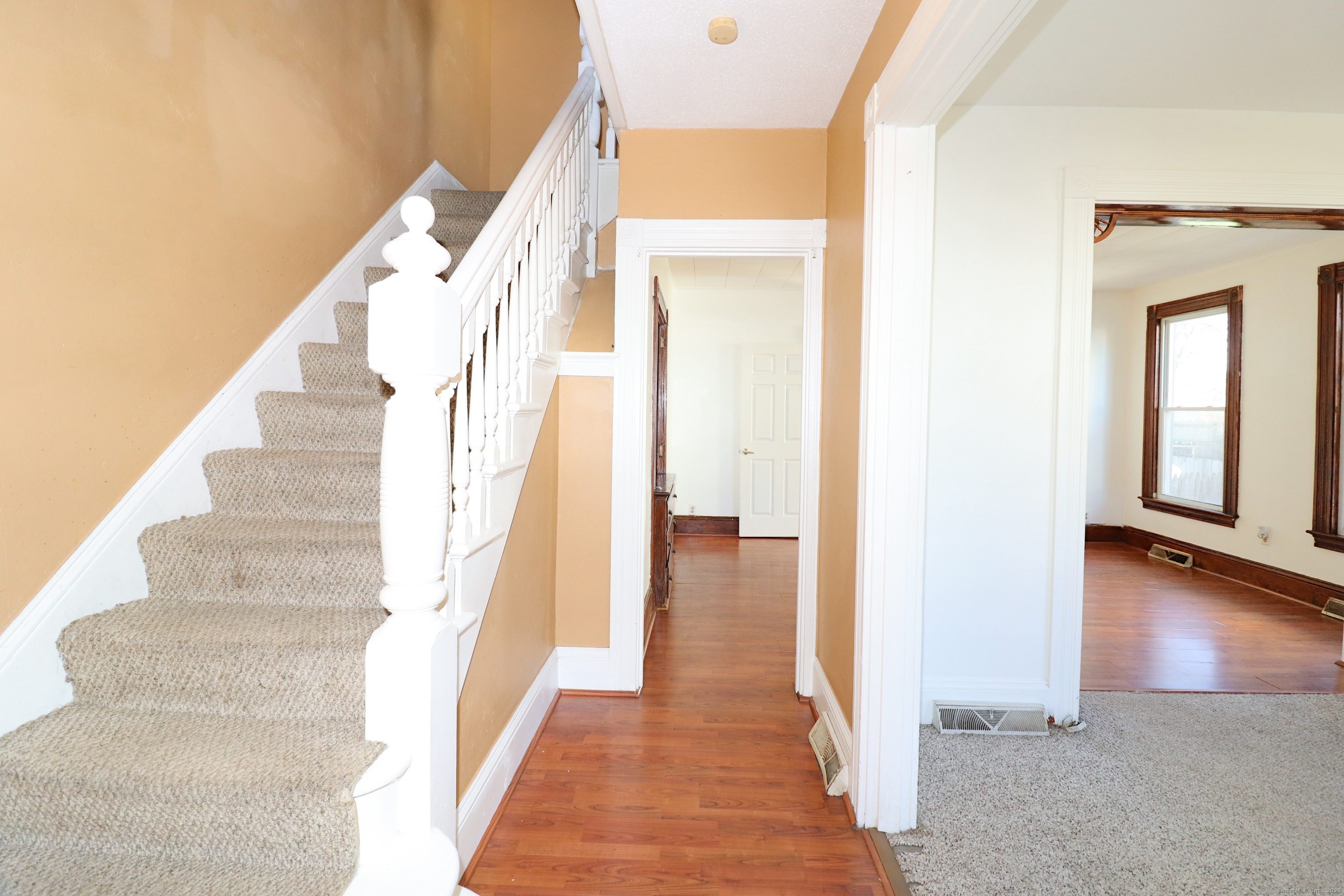 154 Hawthorne Avenue Derby, CT 06418 - Photo 34 of 40 156 Unit Pictures were taken before tenants moved in.