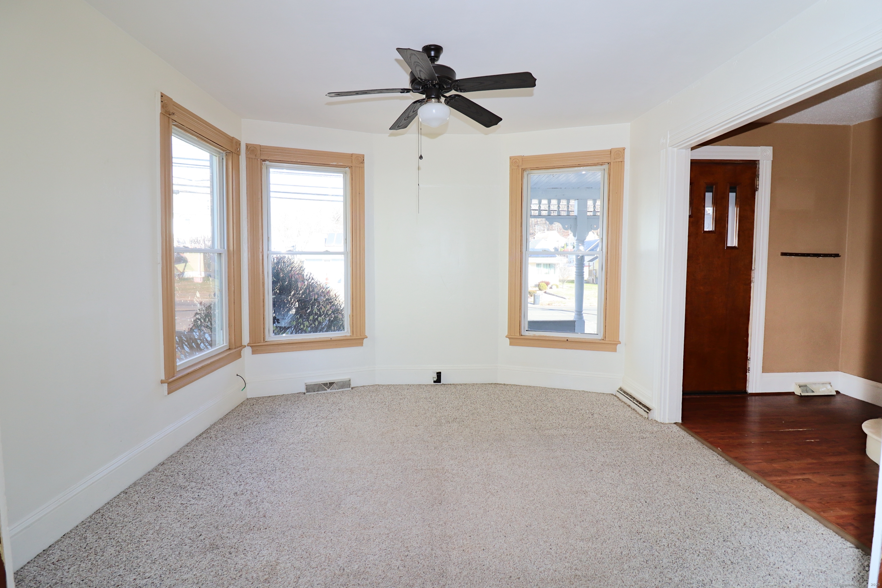 154 Hawthorne Avenue Derby, CT 06418 - Photo 37 of 40 156 Unit Pictures were taken before tenants moved in.