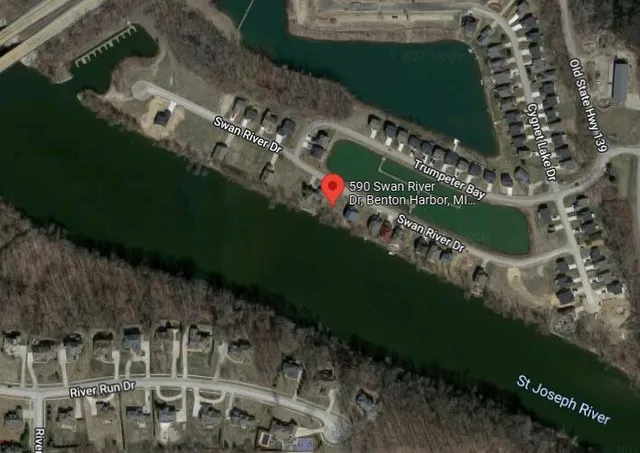 $73,000 | 590 Swan River Drive, Benton Harbor, MI 49022