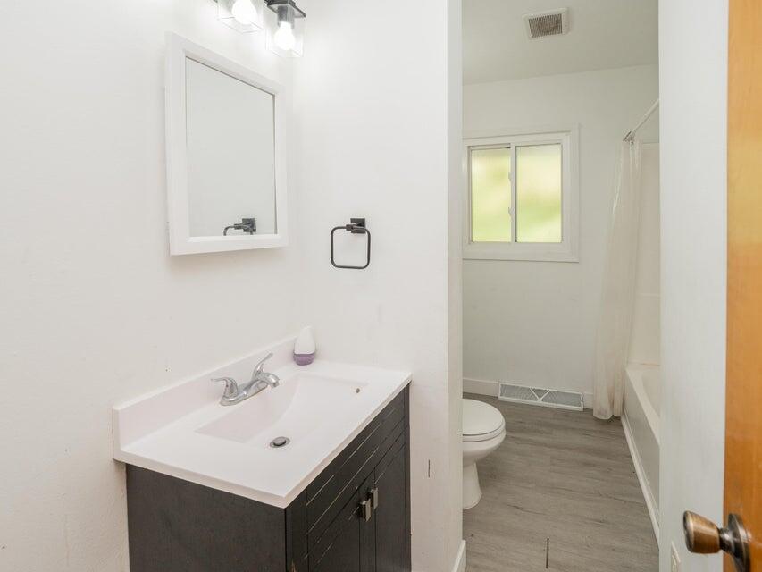 1516 Nazareth Road Kalamazoo, MI 49048 - Photo 13 of 34 13