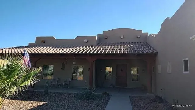 $1,200,000 | 2423 East Arrowhead Trail, Gilbert, AZ 85297