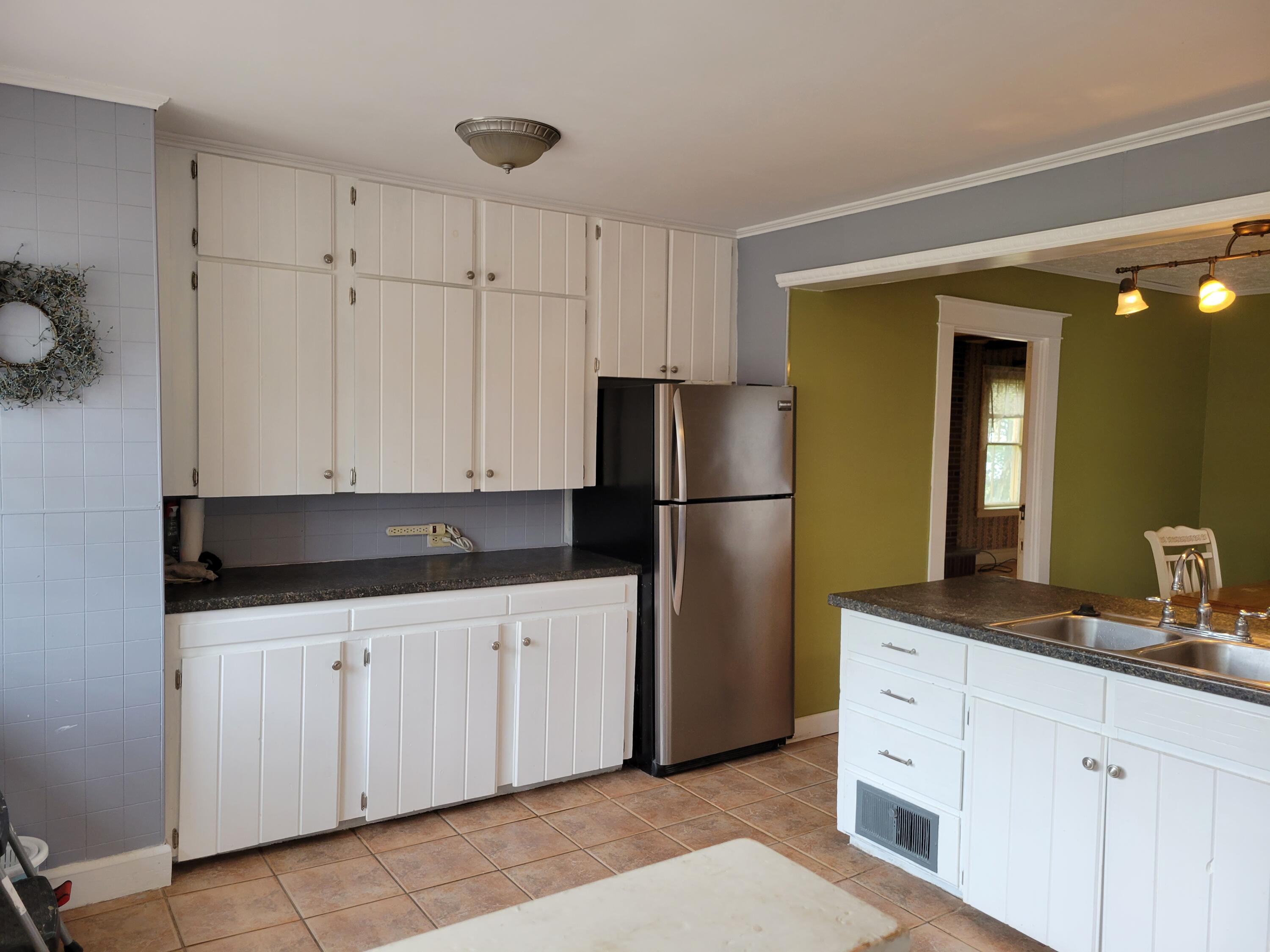 33 Washington Street Caribou, ME 04736 - Photo 8 of 21 20220519_155425