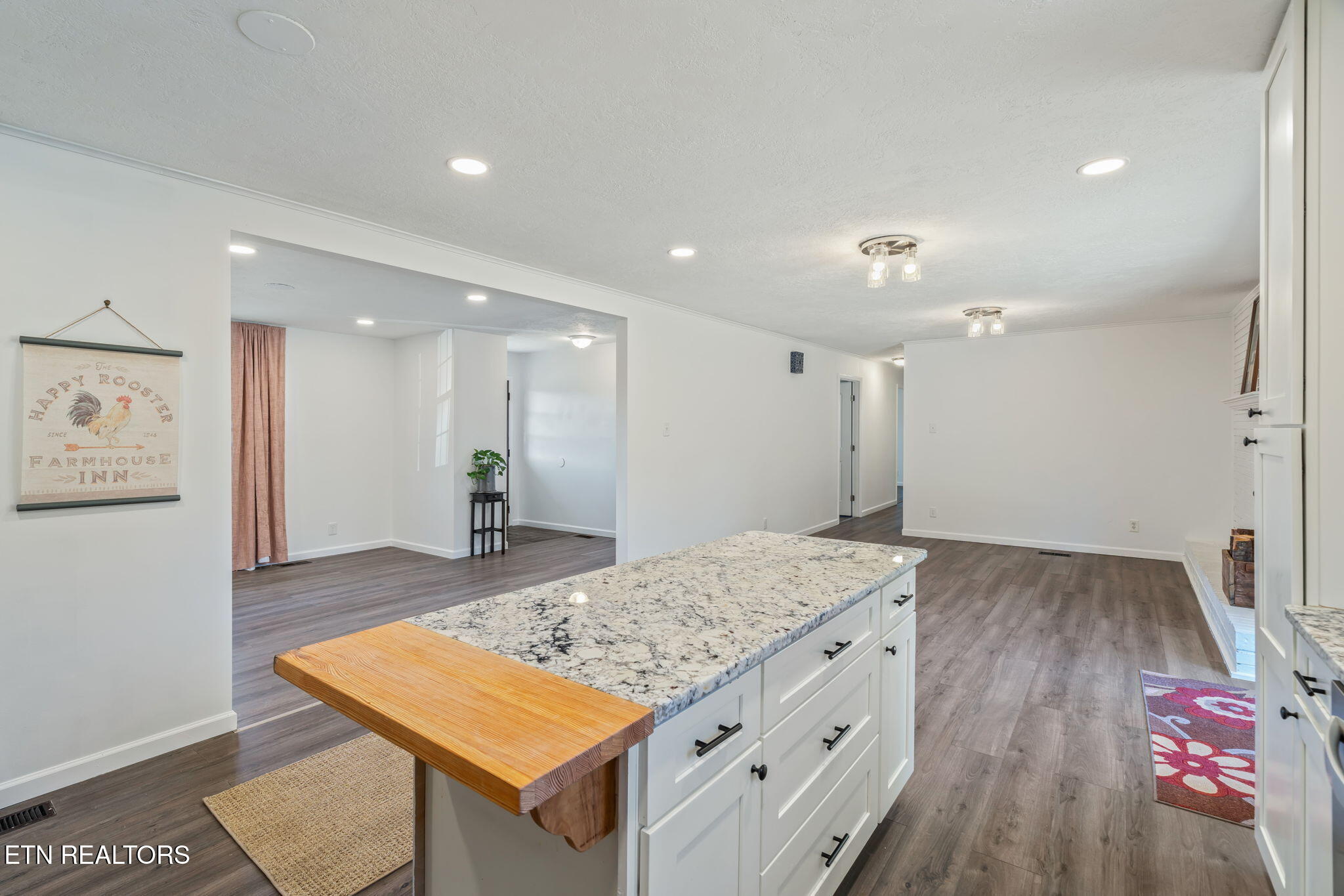 7620 Cedarcrest Road Knoxville, TN 37938 - Photo 15 of 53 Updated Kitchen