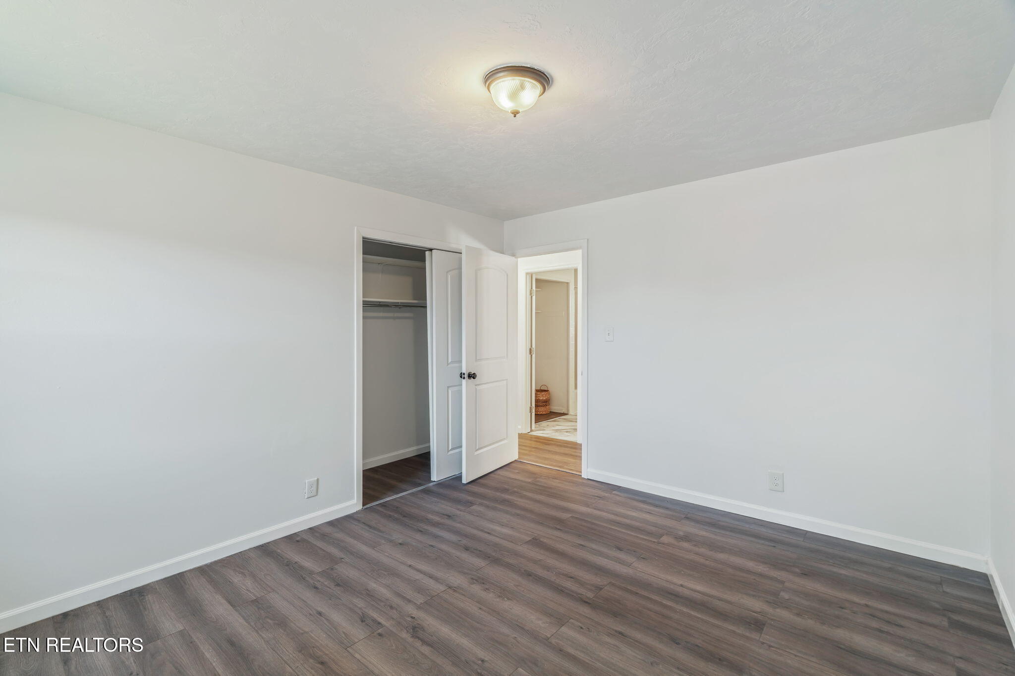 7620 Cedarcrest Road Knoxville, TN 37938 - Photo 28 of 53 Second Guest Bedroom