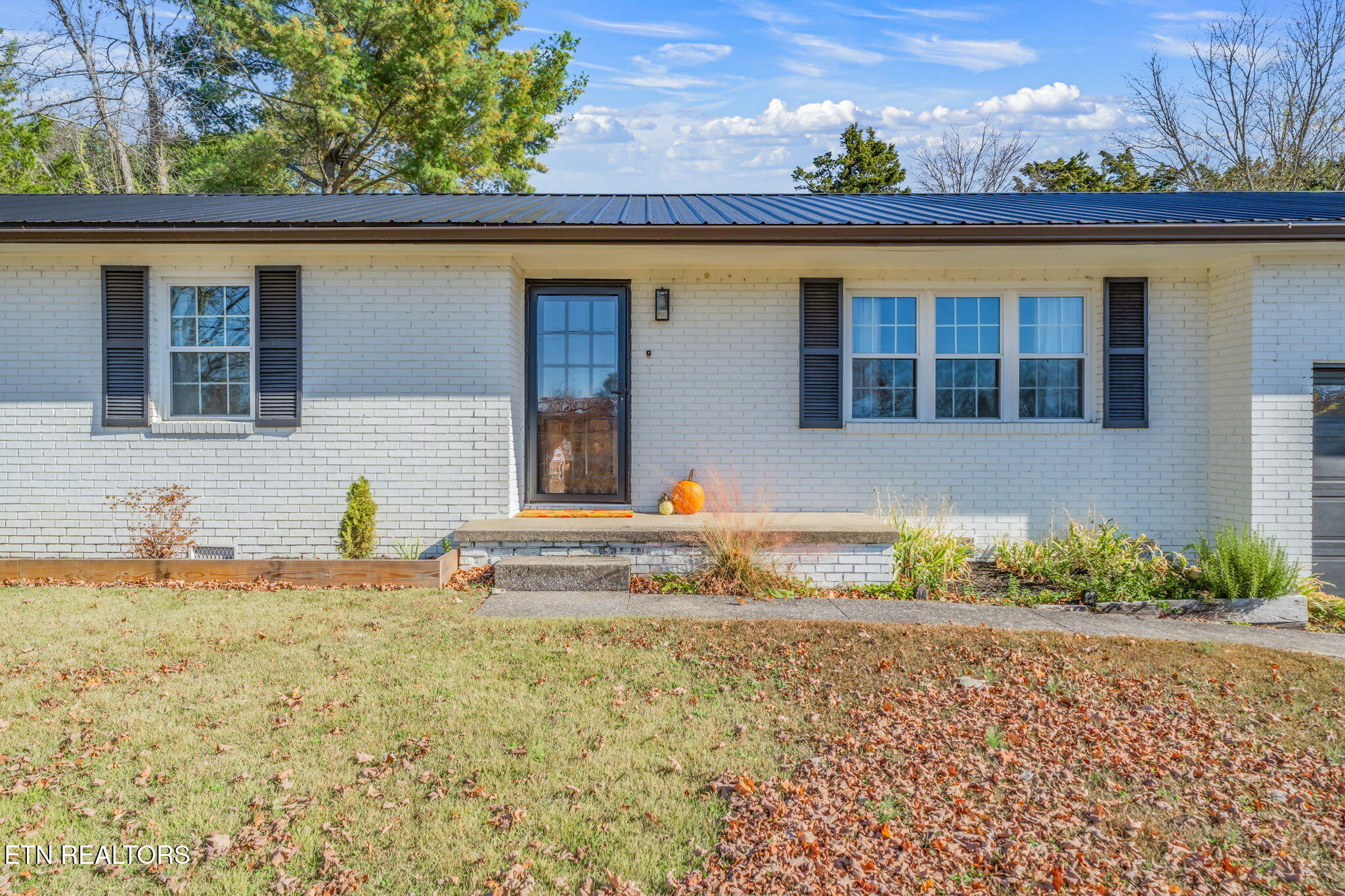 7620 Cedarcrest Road Knoxville, TN 37938 - Photo 6 of 53 New Front Door