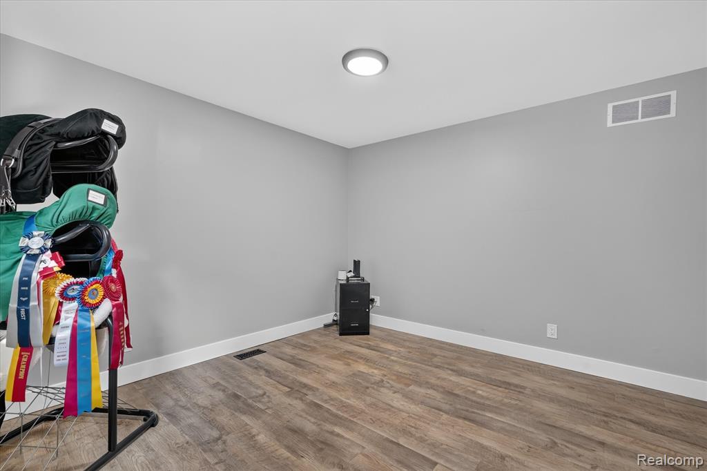 12265 Sharp Road Linden, MI 48451 - Photo 28 of 61 Gallery Image 28