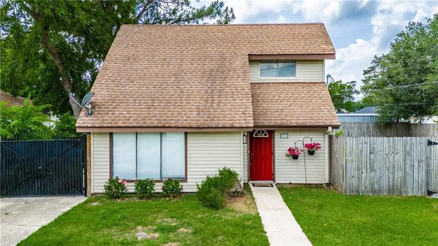 $1,650 | 2700 Plaza Drive, Chalmette, LA 70043