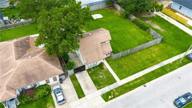 $1,650 | 2700 Plaza Drive, Chalmette, LA 70043