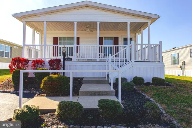 $269,900 | 299 Meadow Court, North Wales, PA 19454