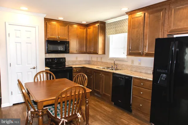 $269,900 | 299 Meadow Court, North Wales, PA 19454