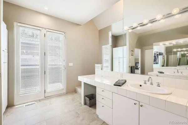 $5,800 | 432 Madison Street, Denver, CO 80206