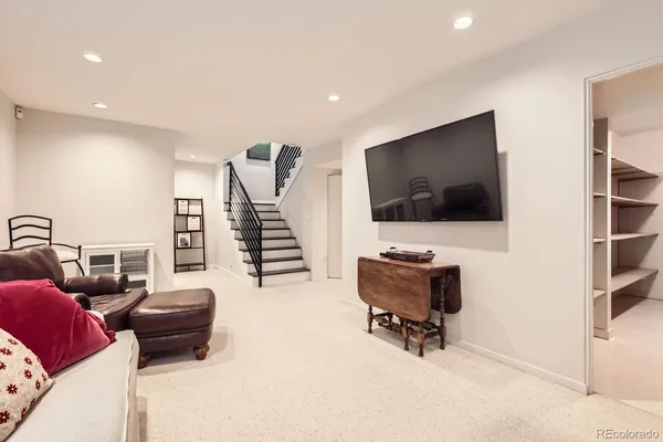 $5,800 | 432 Madison Street, Denver, CO 80206