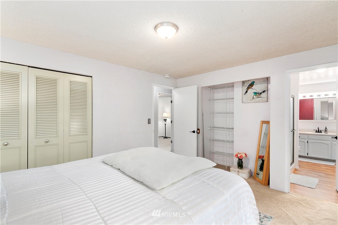 14410 Southeast 143rd Place Renton, WA 98059 - Photo 16 of 40 Gallery Image 16