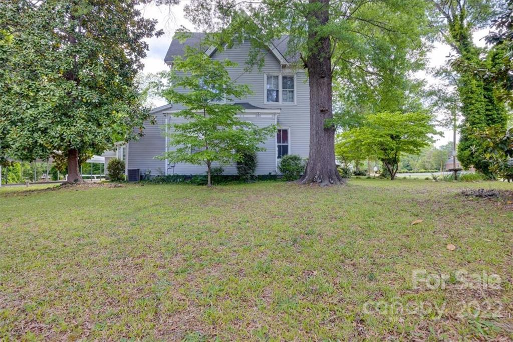 204 West South Street Union, SC 29379 - Photo 35 of 38 a view of a house with a yard and tree s