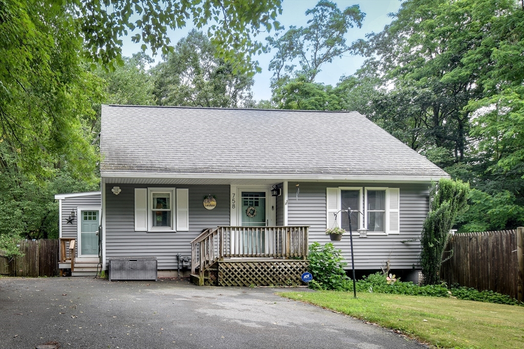 758 Rathbun Street Blackstone, MA 01504 - Photo 1 of 16 Gallery Image 1